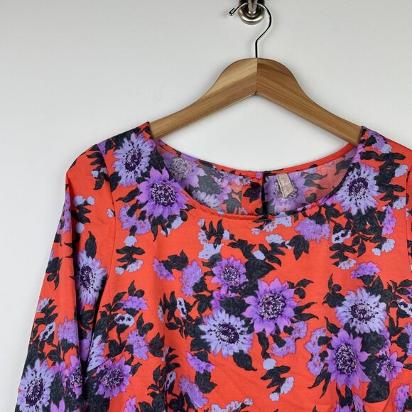 Free People Bright Floral Dress w/ Button Details - Size 6 - Great Pre-Owned Con - Picture 3 of 8